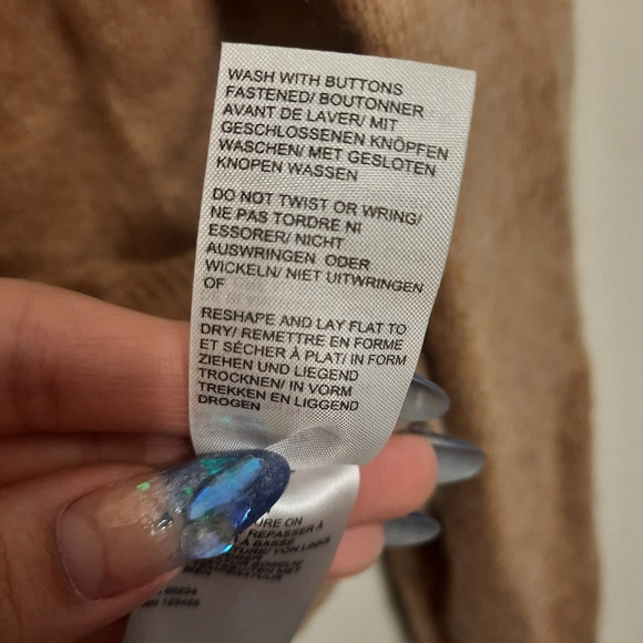 *SOLD* Lord & Taylor 100% Cashmere Crew Neck Cardigan Sweater Tan - Picture 9 of 16